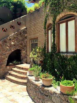 Casa Liza Bed & Breakfast 4*